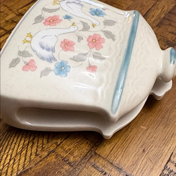 Floral Duck Ceramic napkin holder - Picture 3 of 6